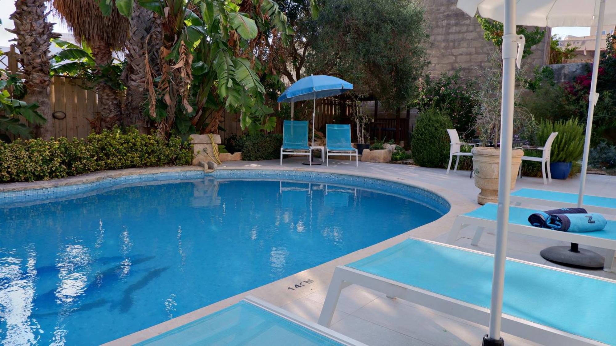 Village Knights Accommodation Żebbuġ Exterior foto