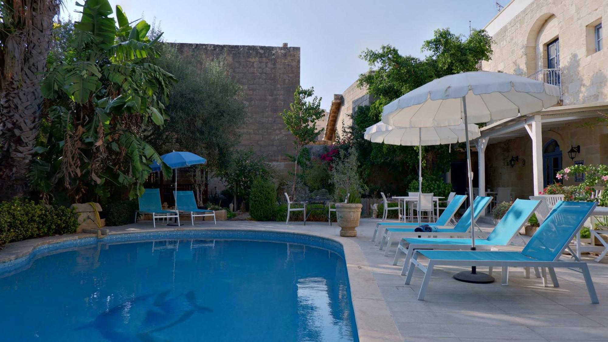 Village Knights Accommodation Żebbuġ Exterior foto