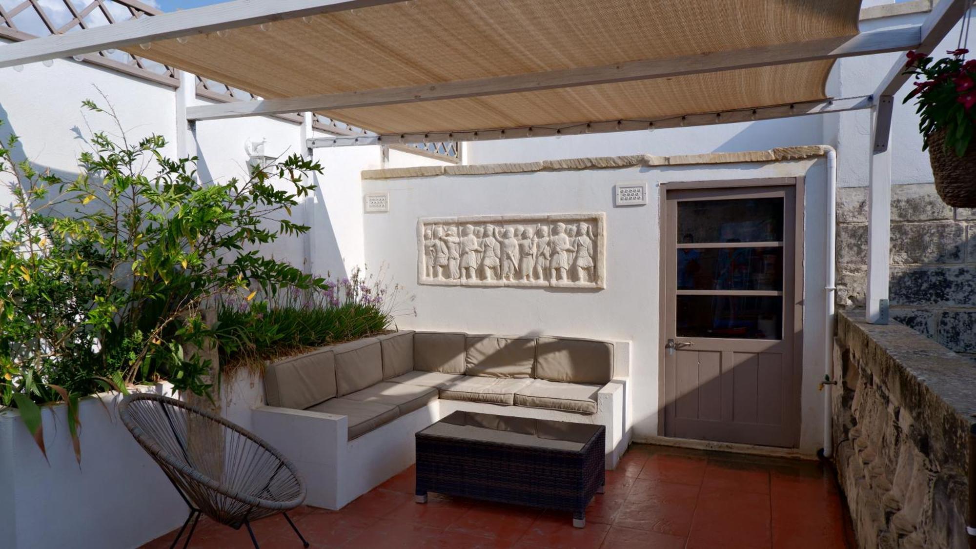 Village Knights Accommodation Żebbuġ Exterior foto